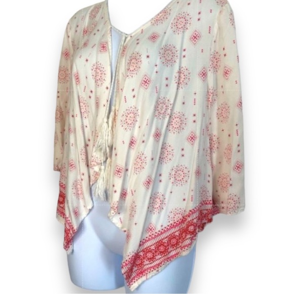 torrid Sweaters - Torrid Embroidered Boho Open Cardigan Women’s Size 00 Tie Front Cropped Floral